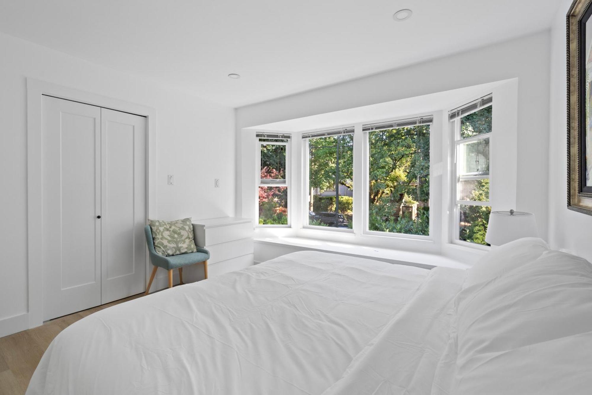 Modern Kitsilano 2 Bedroom Home With A Hot Tub Ванкувер Экстерьер фото